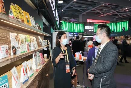 进博会港商成果美满多样化